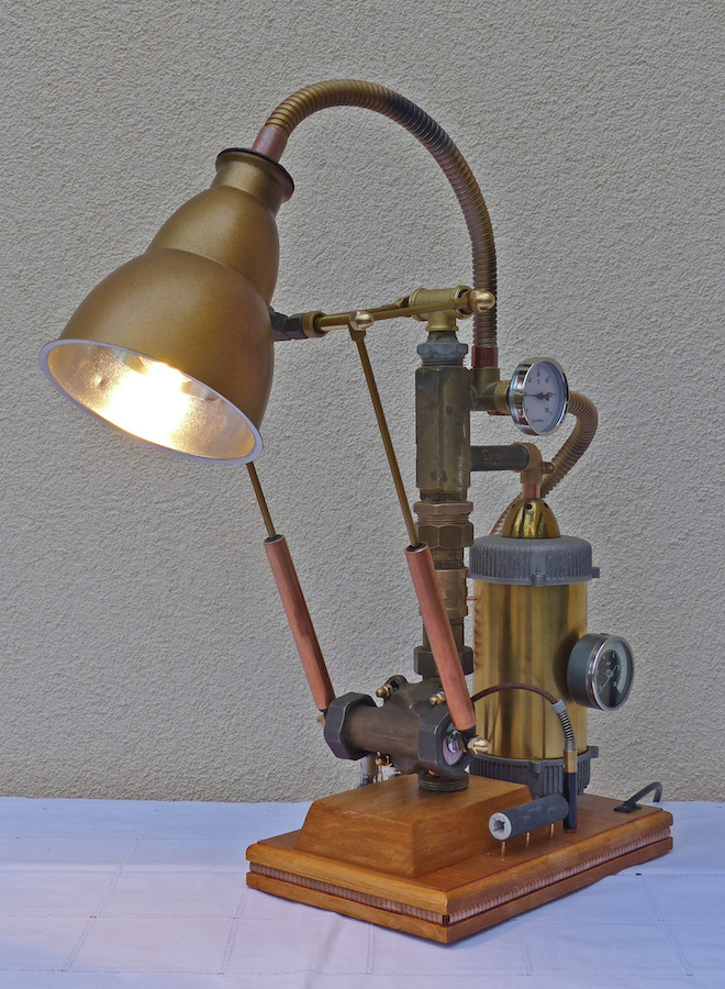 Steampunk Lamp 98_0941.jpg